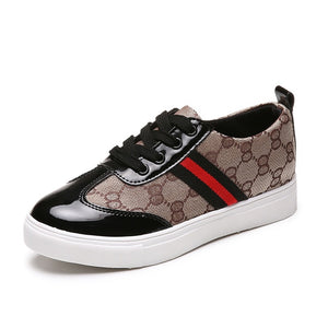 PU Lace-up Ladies Shoes Comfortable Flat Shoes Women Casual Vulcanized Shoes Lace-up Sneakers Women Flats Autumn Women Shoes NEW