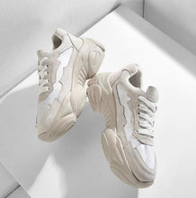 Load image into Gallery viewer, Fashion Woman High Platform Sneakers 2019 Spring Female Shoes  Black White Sneakers Breathable Zapatos Casual Mujer size 35-39